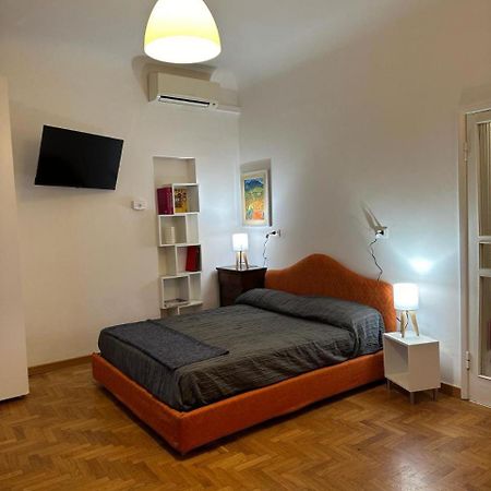 De' Servi Studio Al Duomo - A Hidden Nest In Downtown Firenze Bagian luar foto