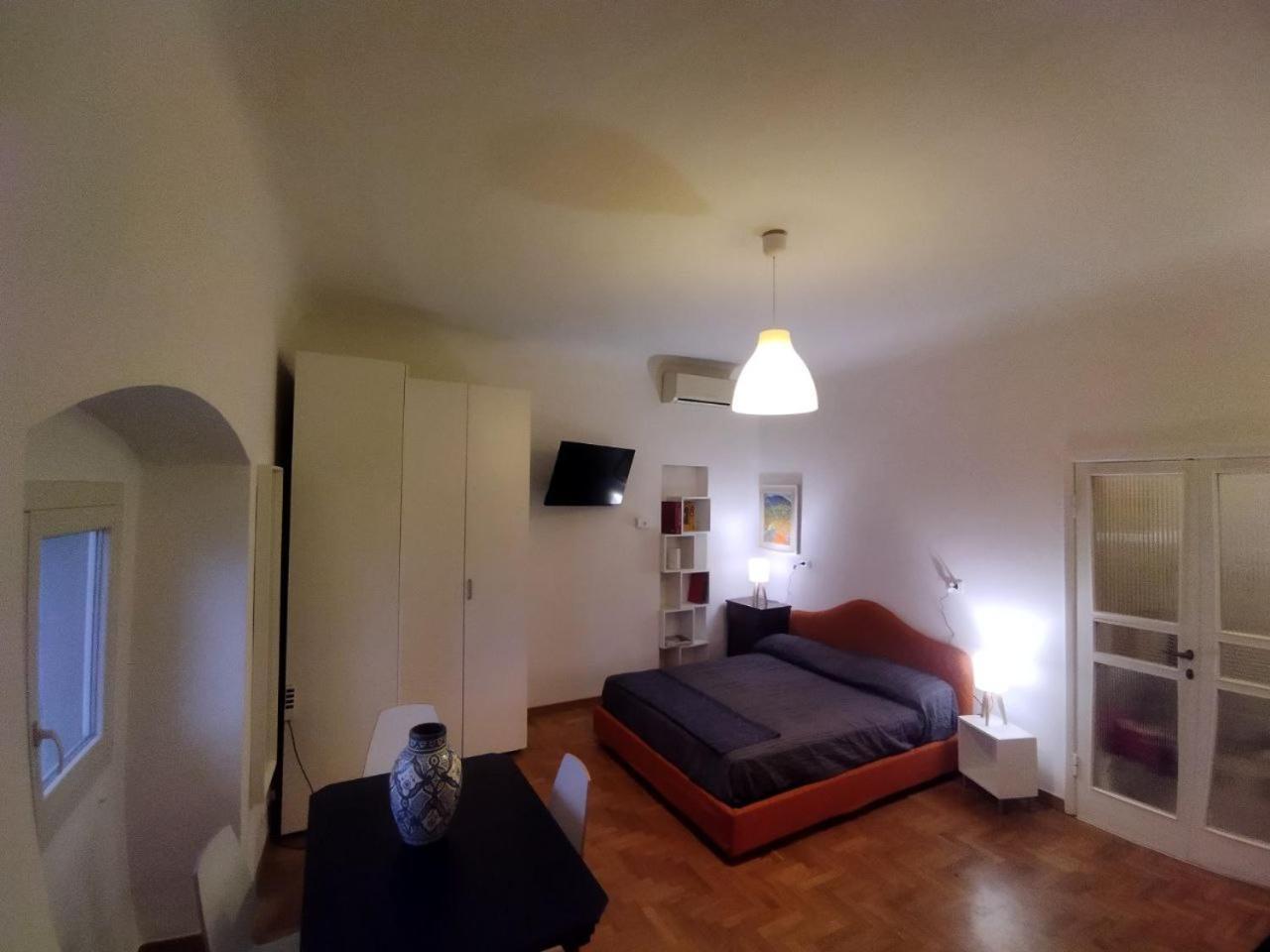 De' Servi Studio Al Duomo - A Hidden Nest In Downtown Firenze Bagian luar foto